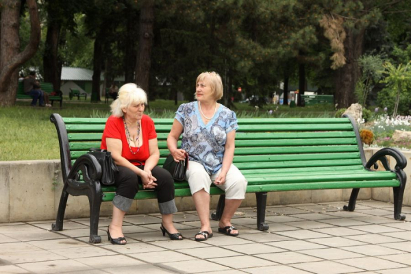 Пенсионеры смогут получить пособие в размере 1500 леев на карточку или в отделении почты