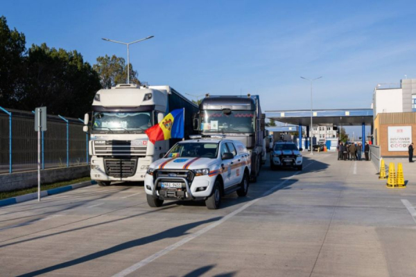 Молдова отправила в Украину 17 грузовиков с гуманитарной помощью