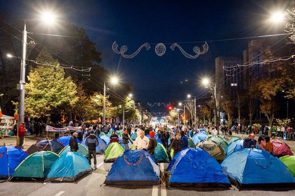 В Молдове запретили блокировать дороги во время протестов. Решение комиссии по ЧС