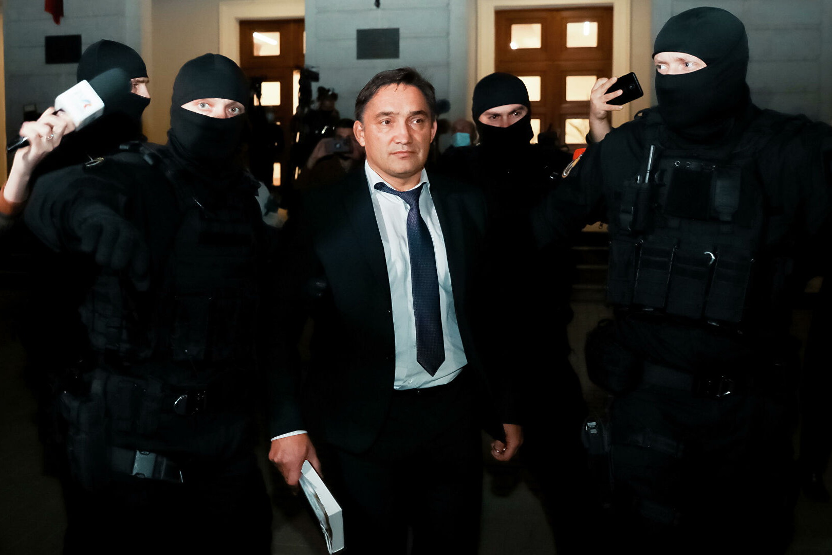 Дела в отношении Александра Стояногло и двух прокуроров переданы в суд