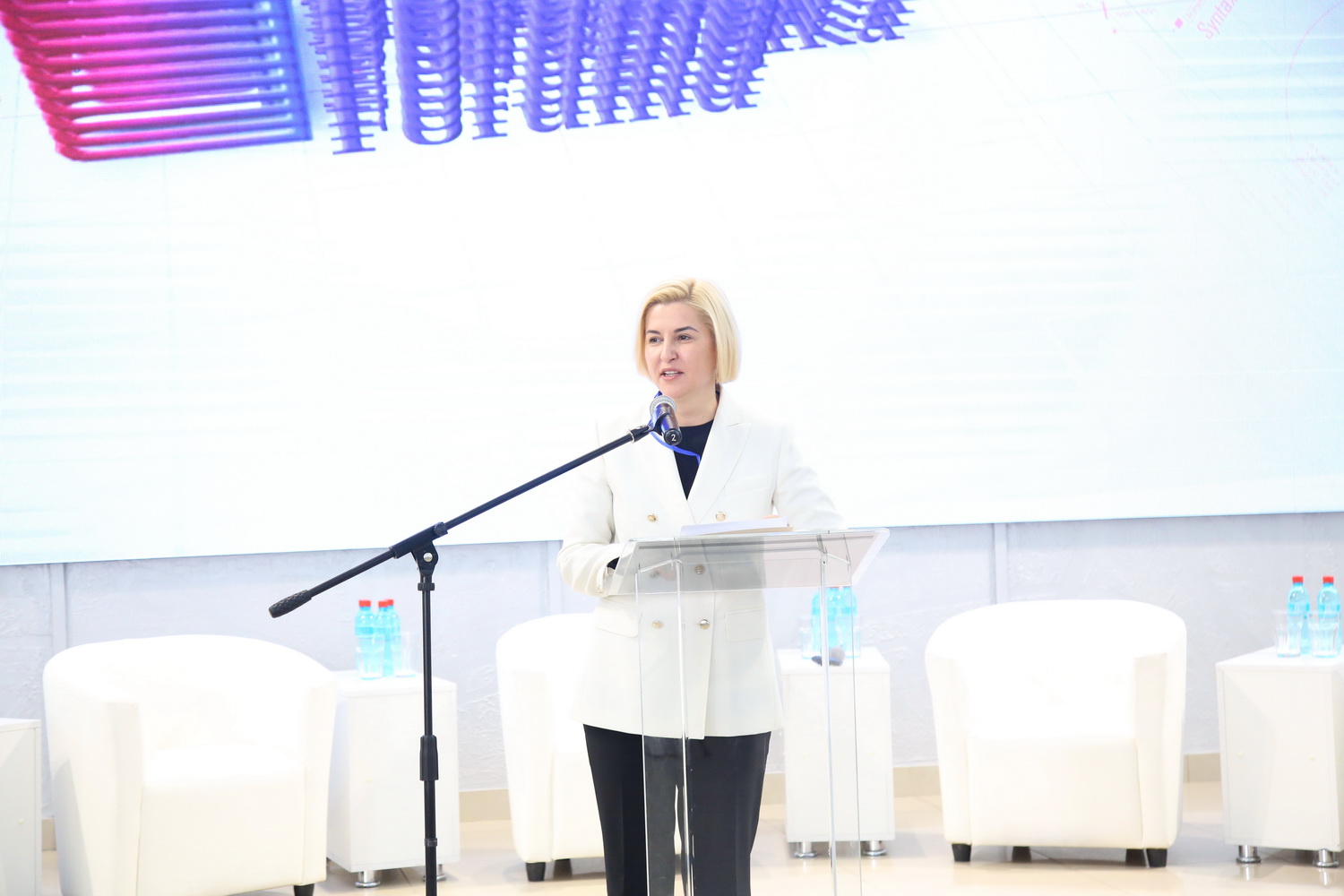 «Школа должна готовить граждан будущего». Ирина Влах о новых вызовах системы образования Молдовы