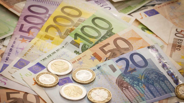 На выходных евро значительно обесценился по отношению к лею