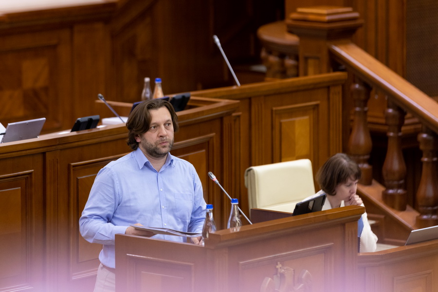 Рокировка в правительстве: Депутат Алайба сменит Сергея Гайбу на посту министра экономики