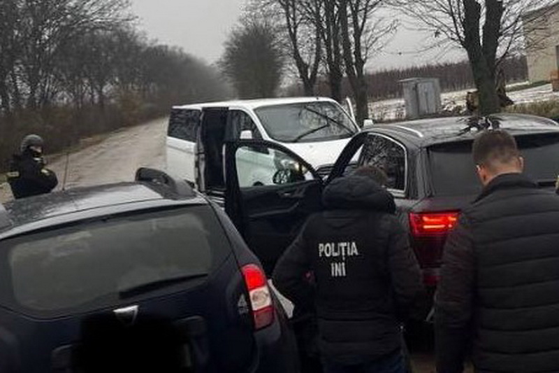 В Кишиневе шантажисты выманили у жертвы люксовый автомобиль и 8 тысяч евро