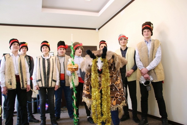 Башкан Гагаузии приняла колядующих по случаю Старого Нового года