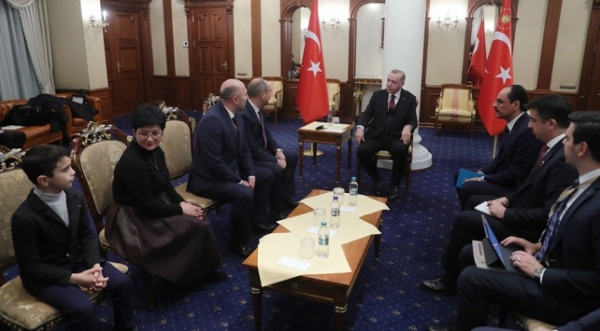 Президент Турции встретился с представителями гагаузов Украины