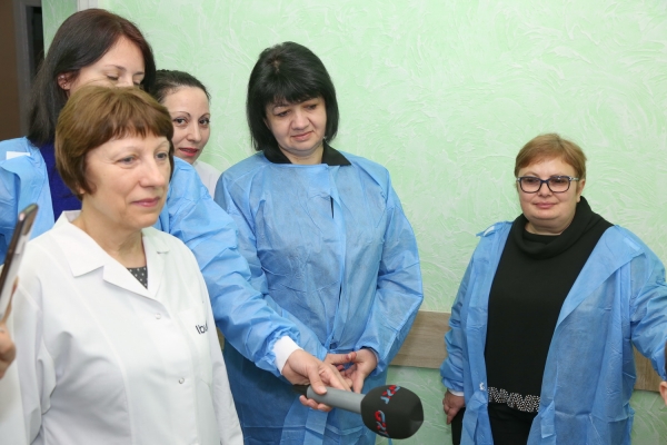 Башкан навестила в больнице учеников из Чок-Майдана 