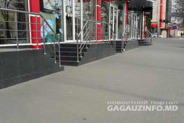 ЖКХ: Из-за карантина в Комрате стало «намного меньше мусора»