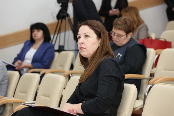 Заседание Исполкома Гагаузии прошло с соблюдением социальной дистанции 