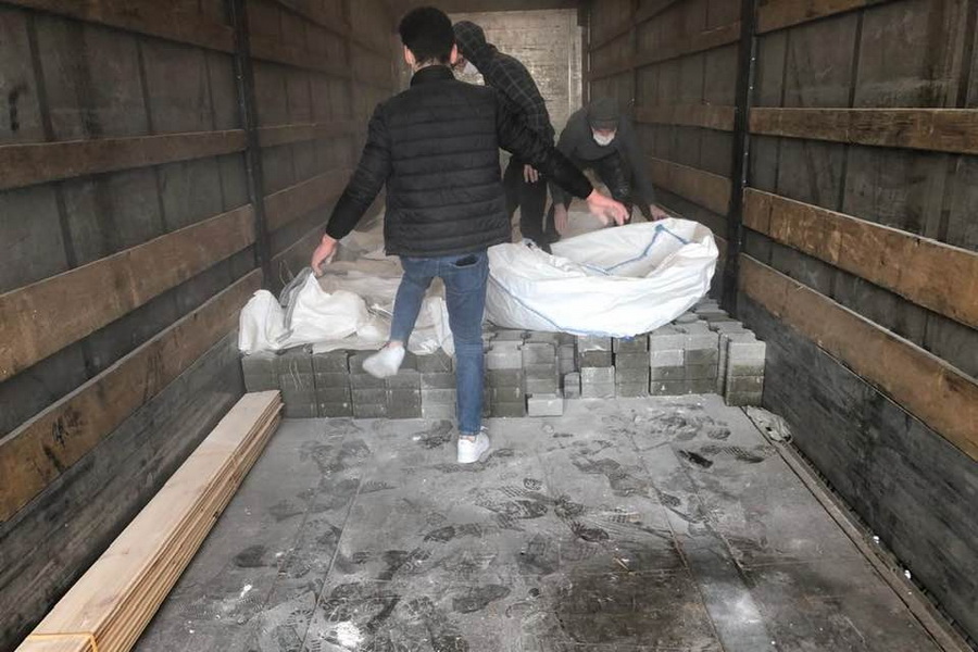 Территорию церкви в Казаклии благоустроят натуральным камнем. Откуда его привезли?