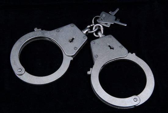 Разгромивших кафе жителей села Копчак поместили под домашний арест