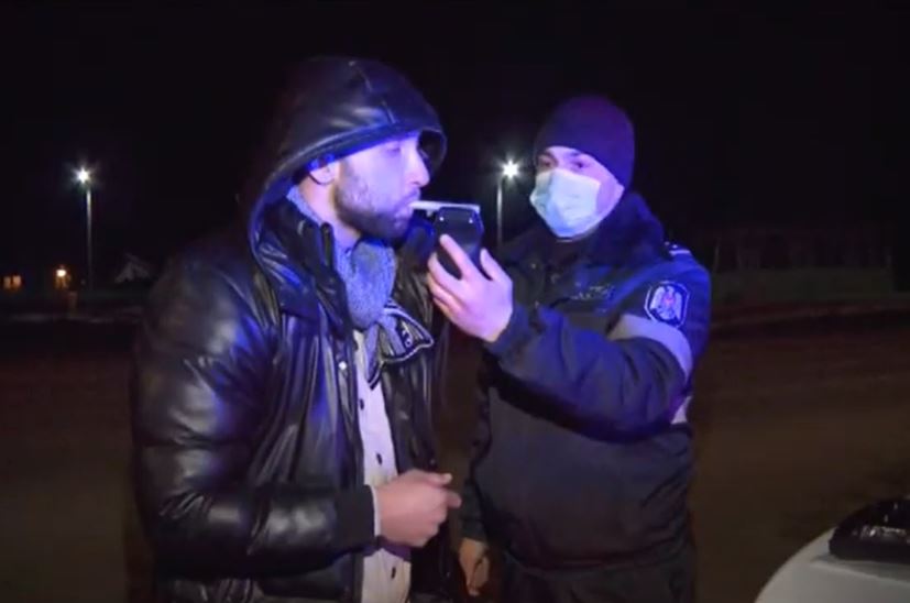 В Комрате водитель задел припаркованный автомобиль. Что показал алкотестер?
