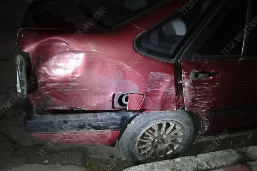 Два пьяных водителя устроили ДТП. Один врезался в забор, другой – в столб 