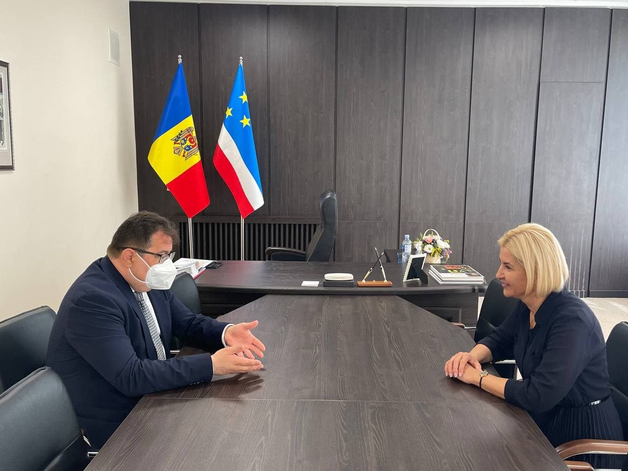 «Надежный партнер»: Ирина Влах поблагодарила Петера Михалко за поддержку жителей Гагаузии
