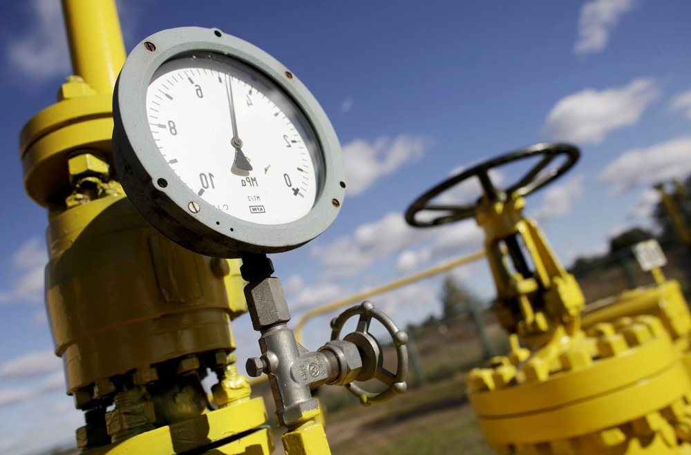Цена газа в Европе выросла до 880 долларов за тысячу кубометров