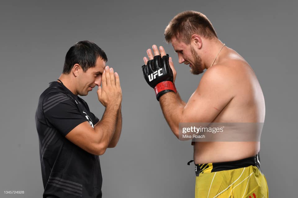 «Тренировки дают свои плоды»: Эдуард Кеся о четвертой победе Романова в UFC