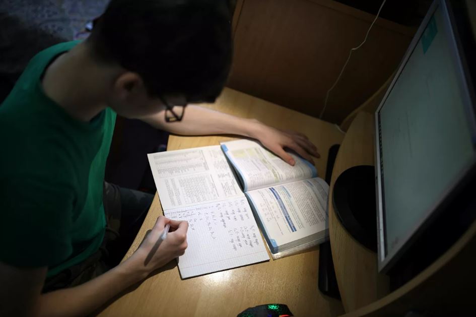 Придется отработать. В нескольких учебных заведениях Гагаузии продлили осенние каникулы