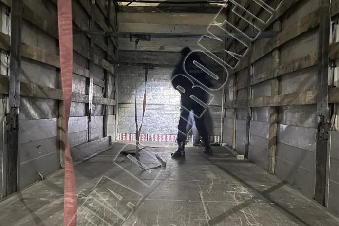 220 тысяч сигарет обнаружили в прицепе грузовика, следовавшего в Турцию