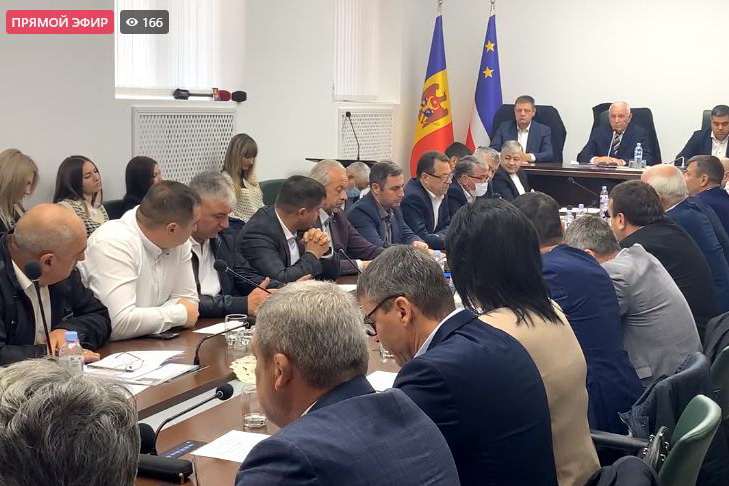 Журналист о неизбрании спикера НСГ: есть депутаты, обещавшие голосовать обоим кандидатам