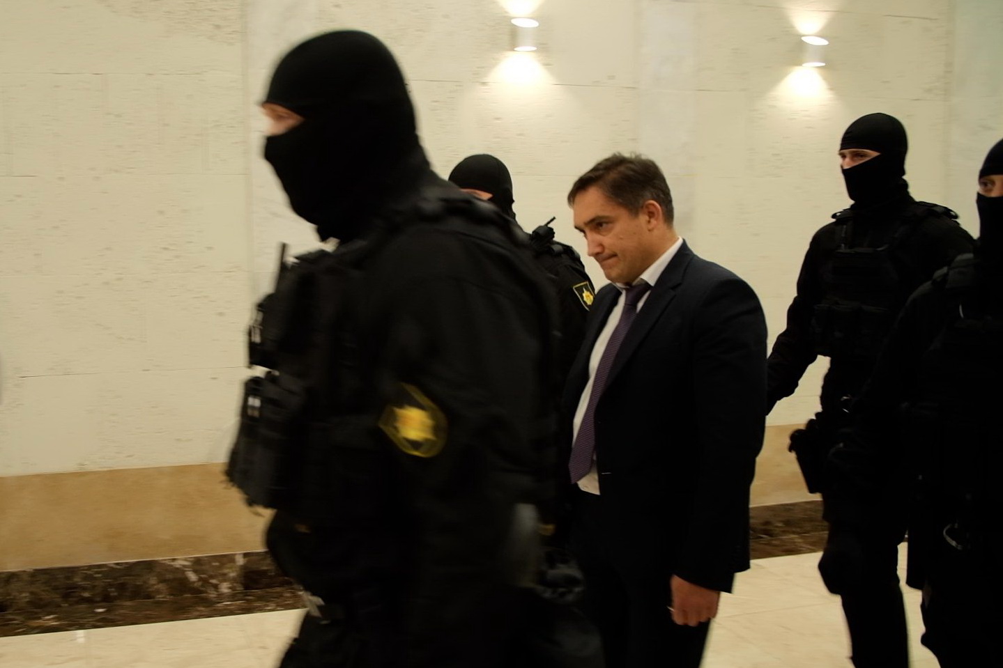 Суд оставил Стояногло под судебным контролем еще на 30 дней