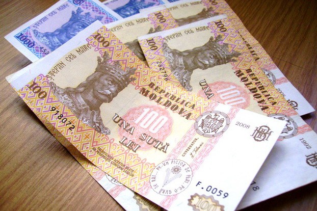 В Молдове средняя зарплата по экономике выросла за год на 10,2%