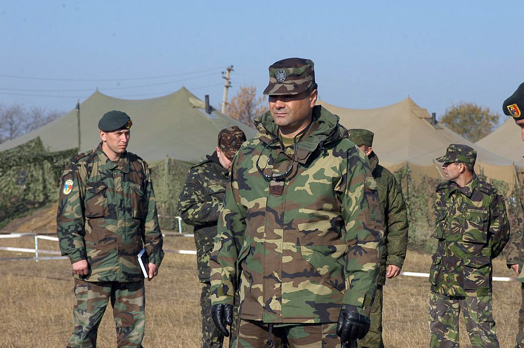 Экс-министр обороны: от Гагаузии, Бельц и оппозиции в Молдове «исходит угроза»