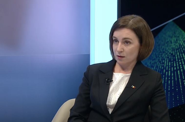 Санду: Через территорию Молдовы в Украину поставляется топливо